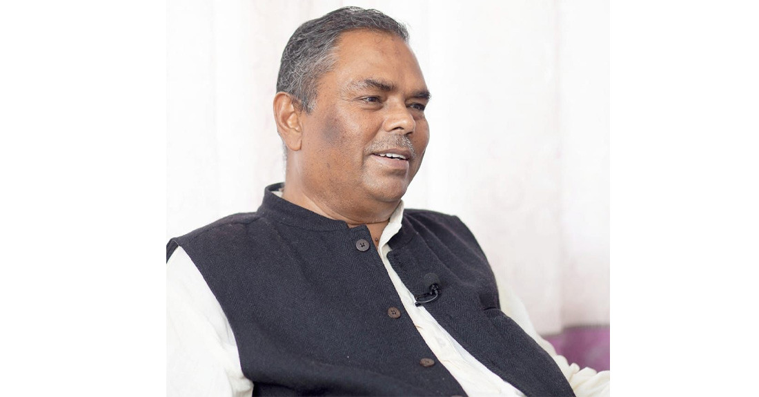 उपप्रधानमन्त्री यादव स्वदेश फिर्ता