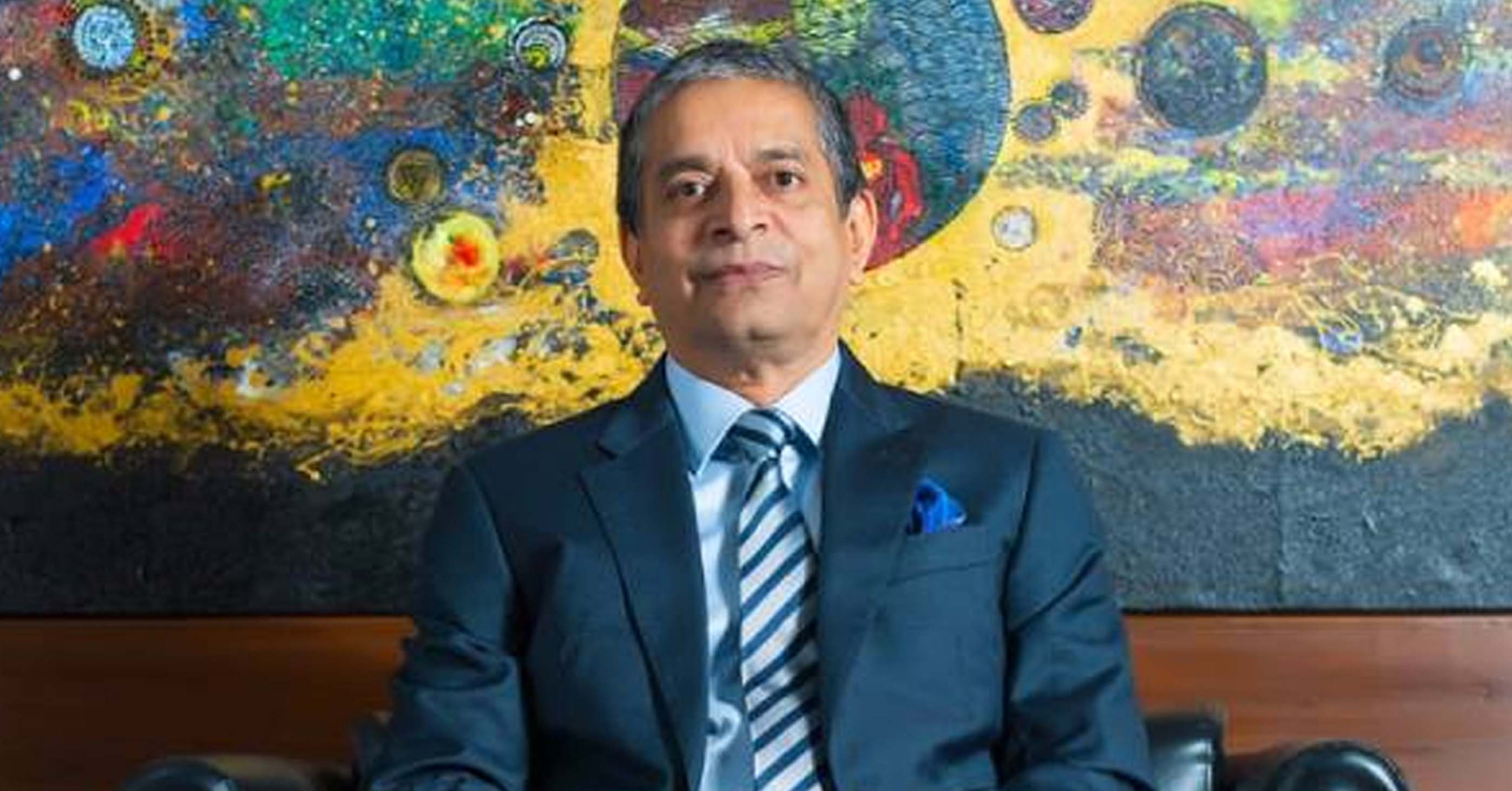 पक्राउ पर्ने सूचनापछि भागेका इन्भेष्टमेन्ट मेगा बैंकका सिइओ सिन्धुलीबाट पक्राउ