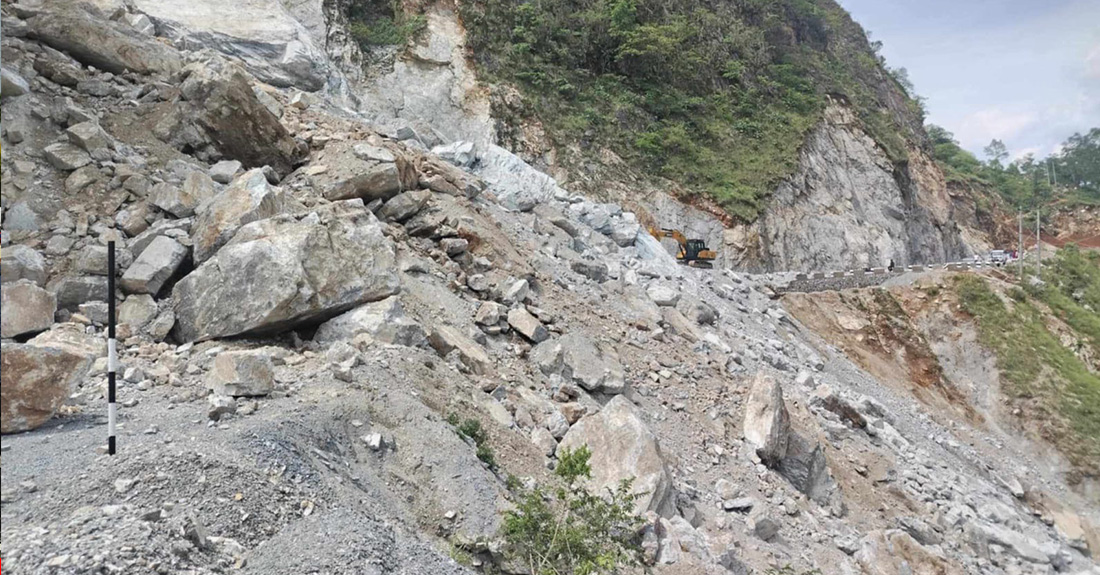 कालीगण्डकी करिडोर सडक अवरुद्ध
