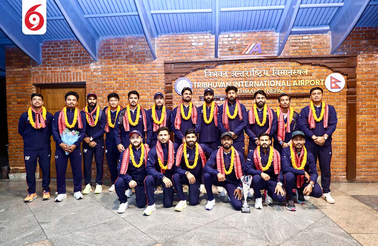 टी–२० विश्वकपमा छनोट र वेष्ट इन्डिजविरुद्धको ऐतिहासिक सिरिज जितेको नेपाली टोली स्वदेश फिर्ता(तस्बिरहरु)