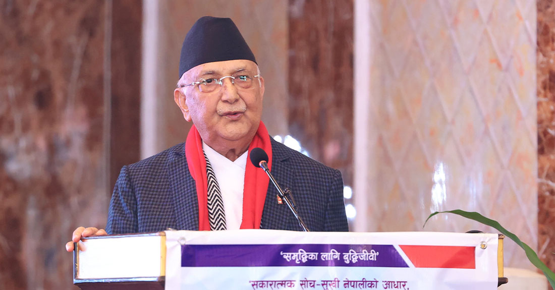 एमालेलाई सिध्याइदिन्छु र भित्तामा लगेर टाँसिदिन्छु भन्ने कसैको हैसियत छैनः अध्यक्ष ओली