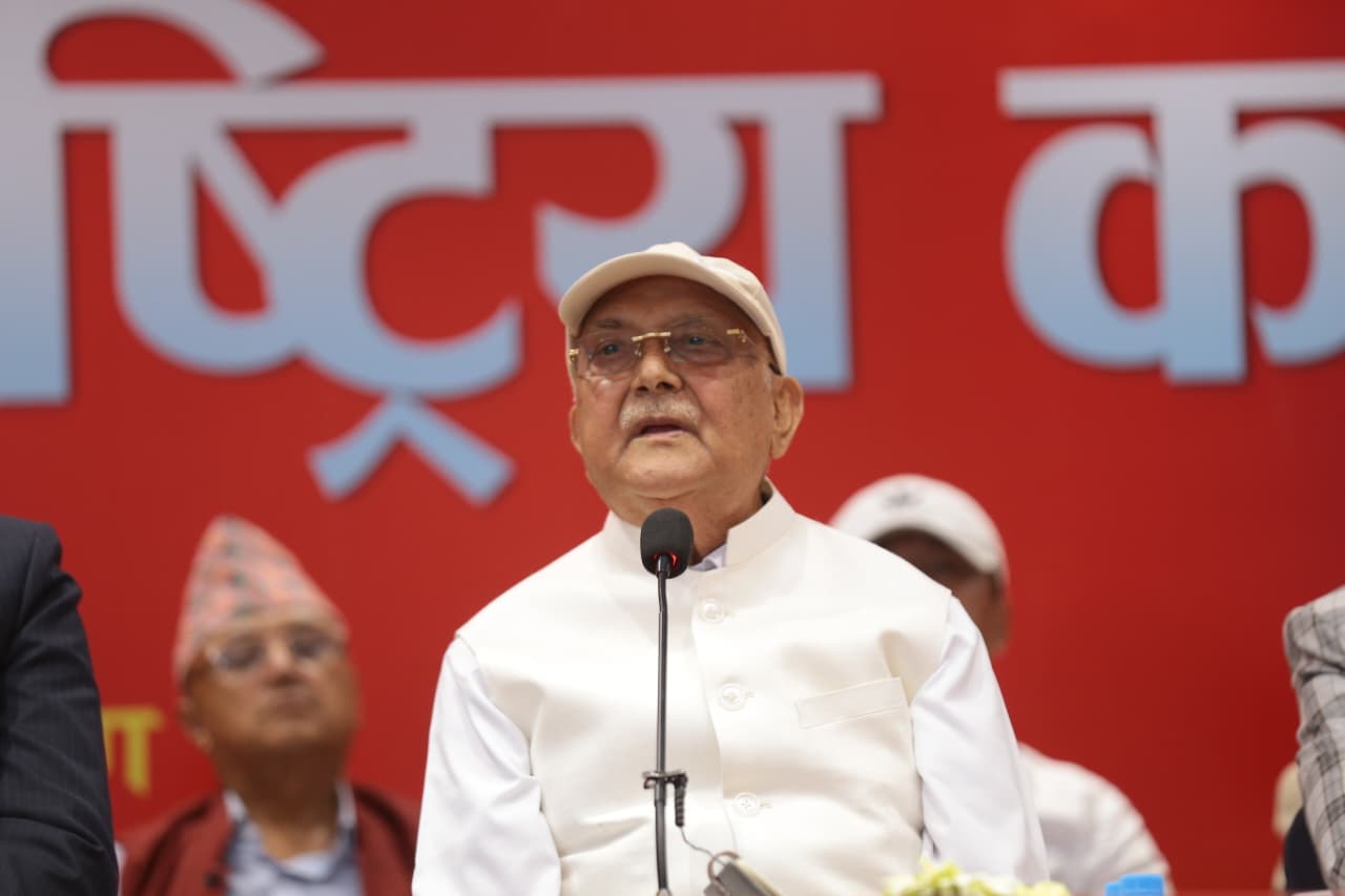 सम्पत्तिका नाममा जलेको खरानी छ, उठाएर छानबिन गरः केपी शर्मा ओली
