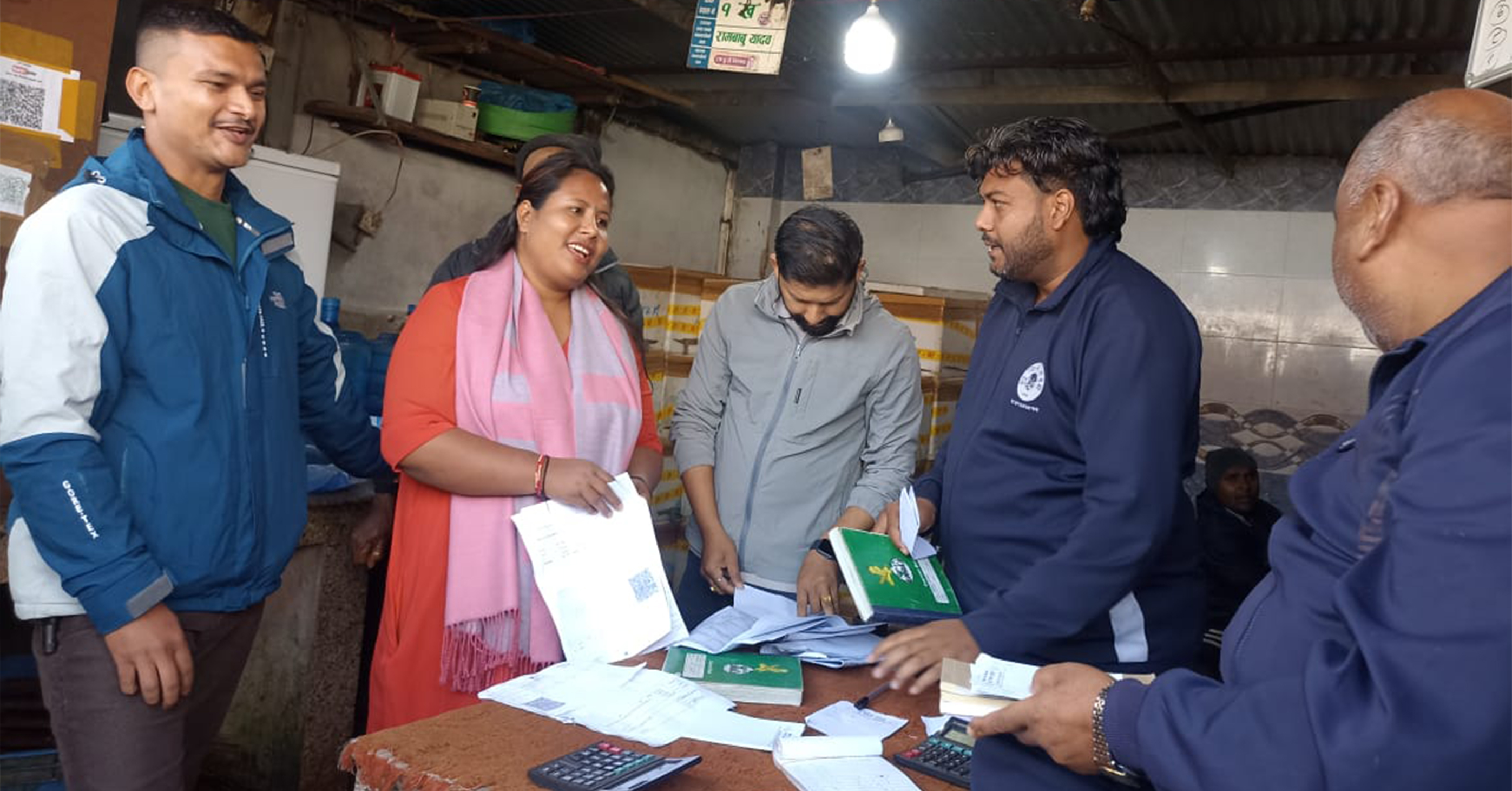 कृषिमन्त्रीद्वारा कालीमाटी बजारको अनुगमन, अनियमितता तुरुन्त सुधार गर्न निर्देशन