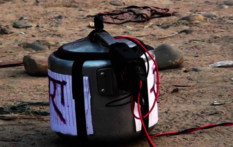 सिरहा अदालत अगाडि बम विस्फोट