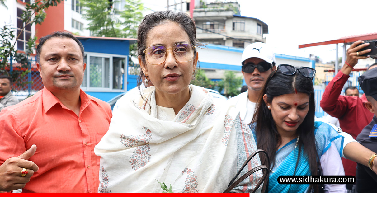 manisha-koirala-__3-1752129897.jpg
