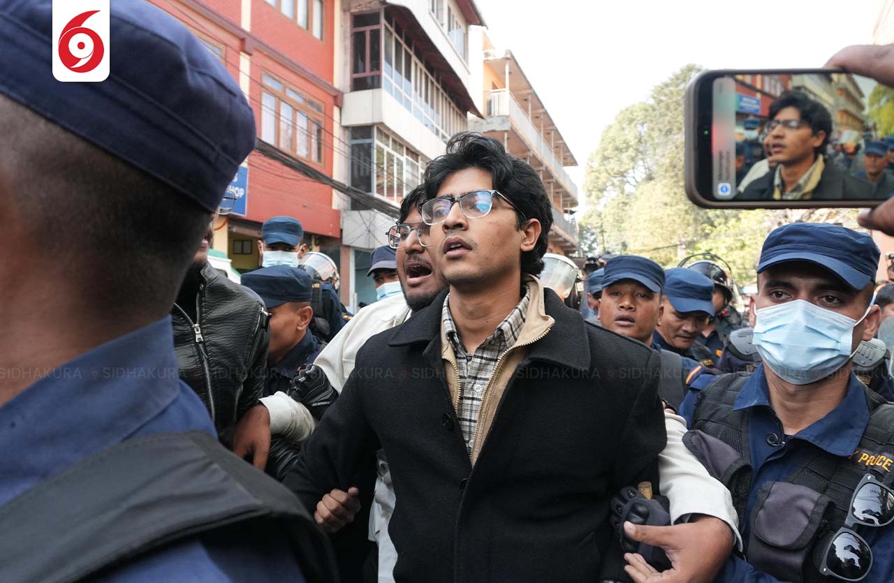 mirazdhunga_genz_sidhakura1-1764054418.jpg