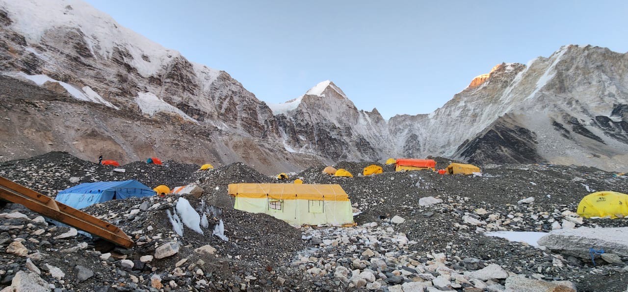 हिमाल आरोहण अनुमति सुरुः ५८ जनाले लिए अनुमति