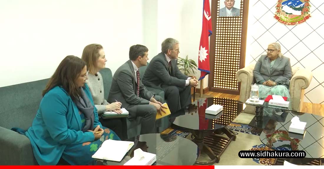 अमेरिकी राजदूत थम्प्सनद्वारा प्रधानमन्त्री कार्कीसंग भेट