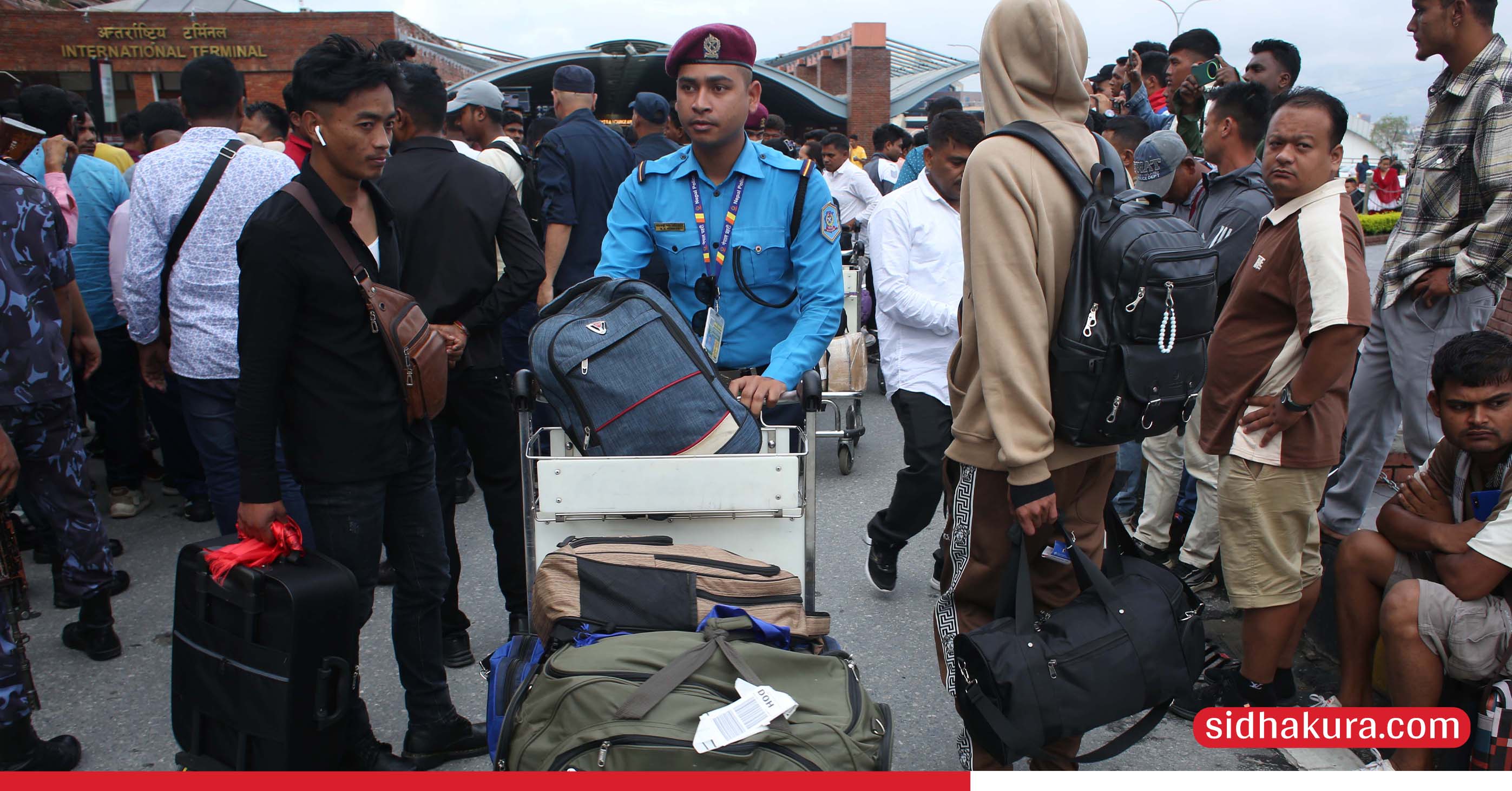 police-in-airport_SIDHAKURA-1750741261.jpg
