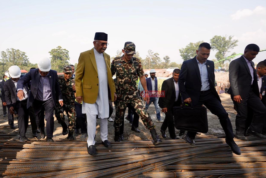 prime-minister-kp-sharma-oli-visits-tu-stadium_11-1749382077.jpg