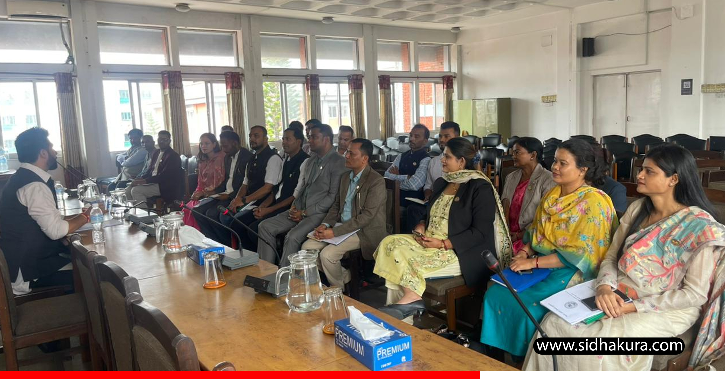 मधेशका सांसदसंग सभापति लामिछानेको छलफल सुरु