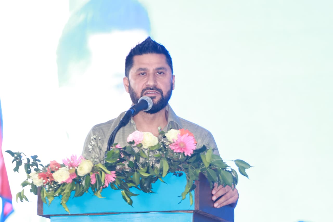 हामीले गोल गर्ने जिम्मा बालेनलाई दिएका छौँ, खुट्टामा बल आएपनि पास गर्ने जिम्मा मेरोः रवि लामिछाने
