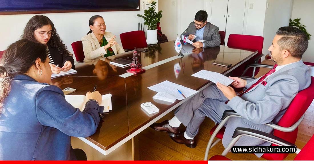 कोरियामा रहेका नेपालीको अभिभावक बनेर काम गर्न दूतावासका अधिकारीलाई सञ्चारमन्त्रीको आग्रह