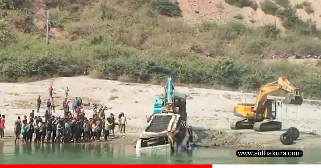 रामेछाप बस दुर्घटनामा मृत्यु हुनेको संख्या १२ पुग्यो