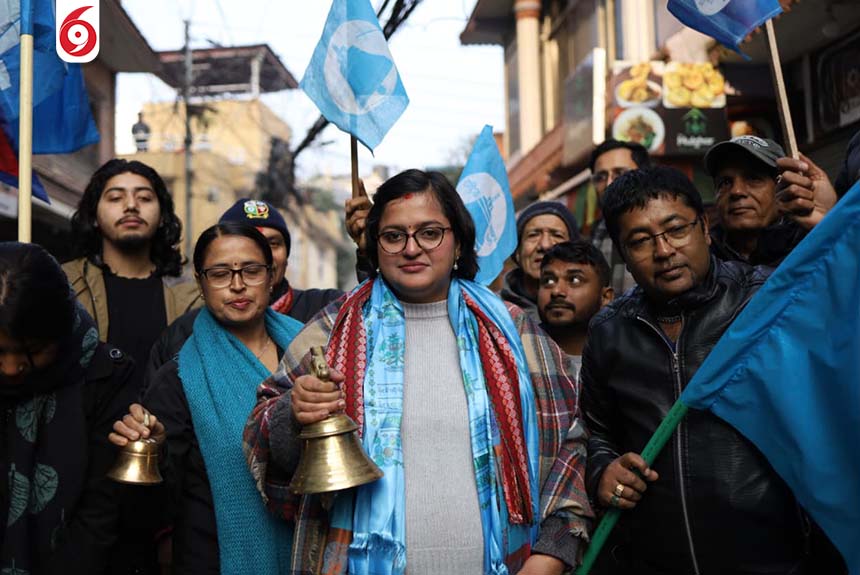 काठमाडौँ–१ मा घरदैलो अभियानलाई तीव्रता दिदैं रास्वपा उम्मेदवार रञ्जु दर्शना(तस्बिरहरु)