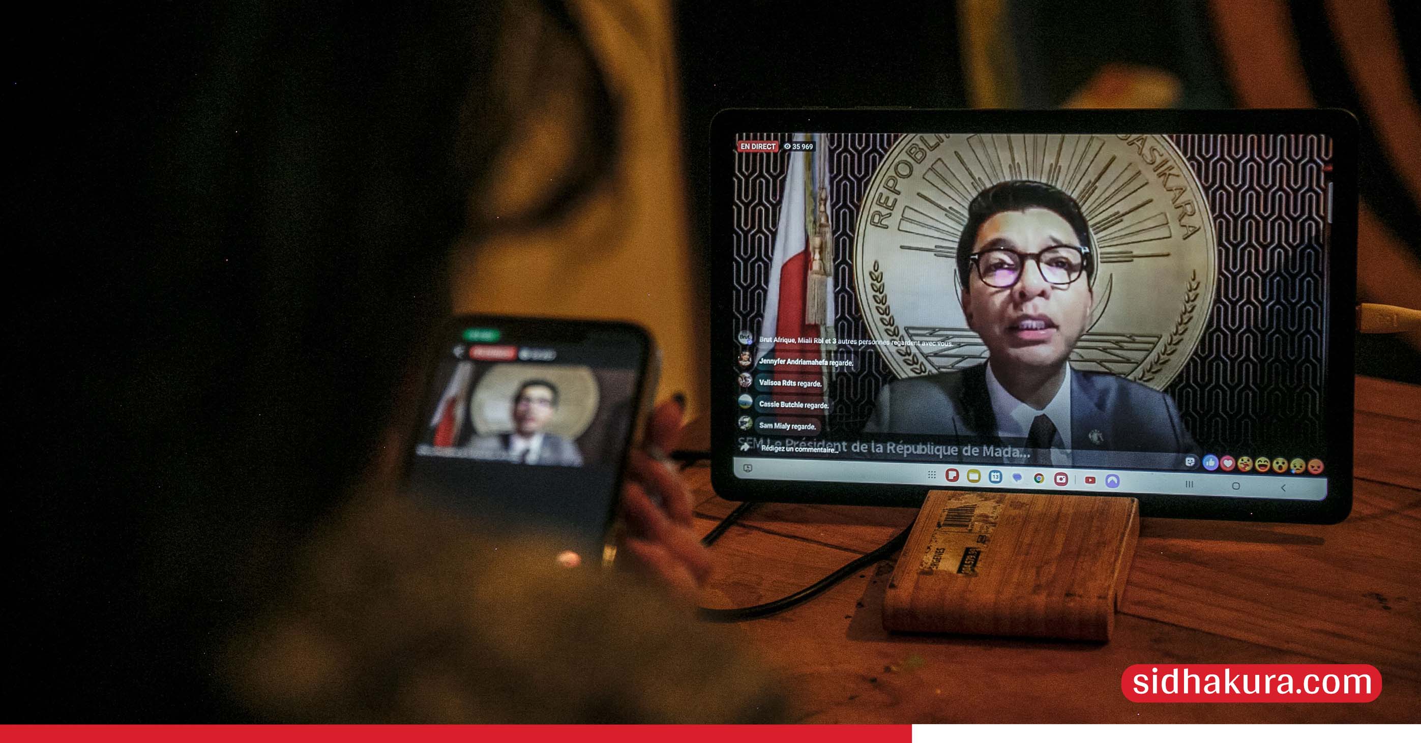 मडागास्करका राष्ट्रपति राजोलिनाद्वारा राजीनामाको आह्वान अस्वीकार, ‘सुरक्षित स्थान’ मा शरण