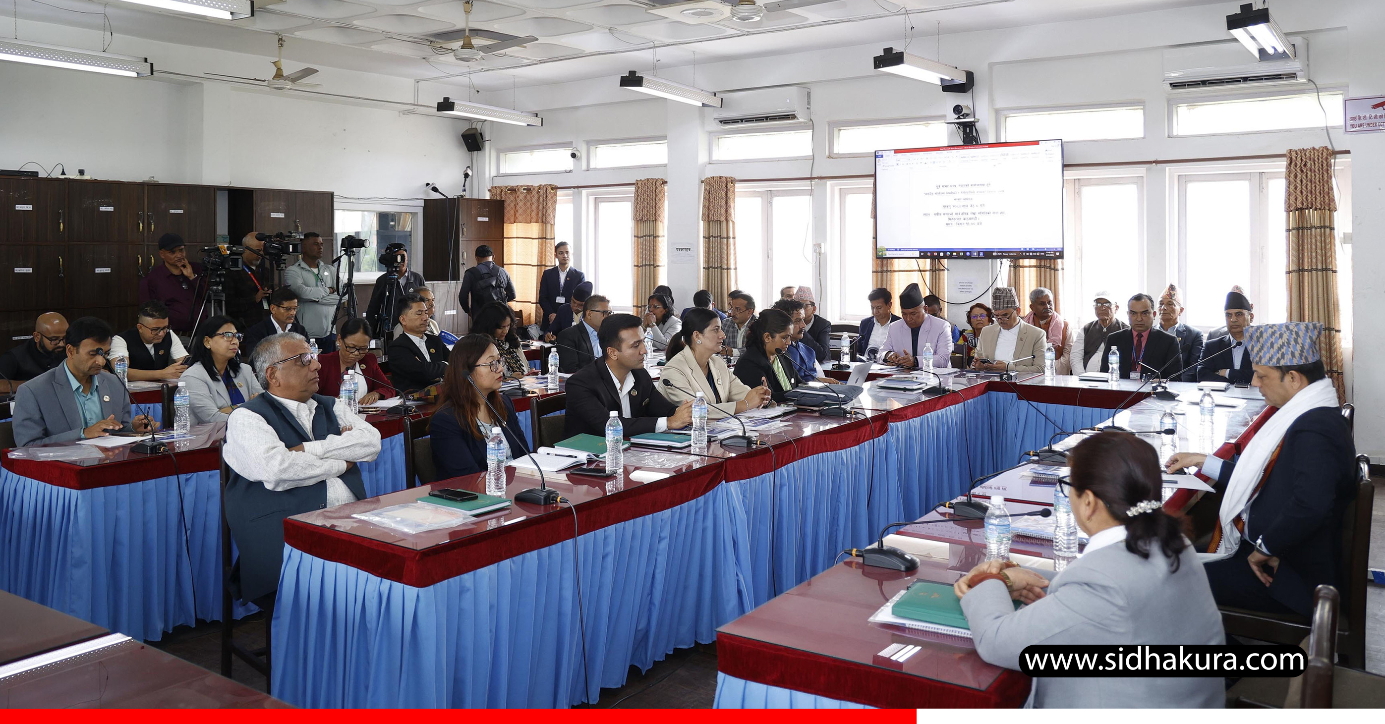 सार्वजनिक पूर्वाधार निर्माणमा देखिएको समस्या समाधानतर्फ सरकारको ध्यानाकर्षण