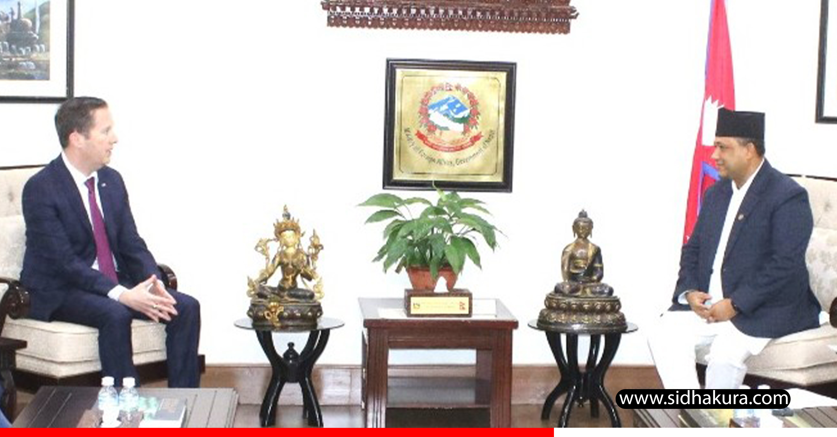 परराष्ट्रमन्त्री खनालसँग अमेरिकी विशेष दूत गोरको शिष्टाचार भेट