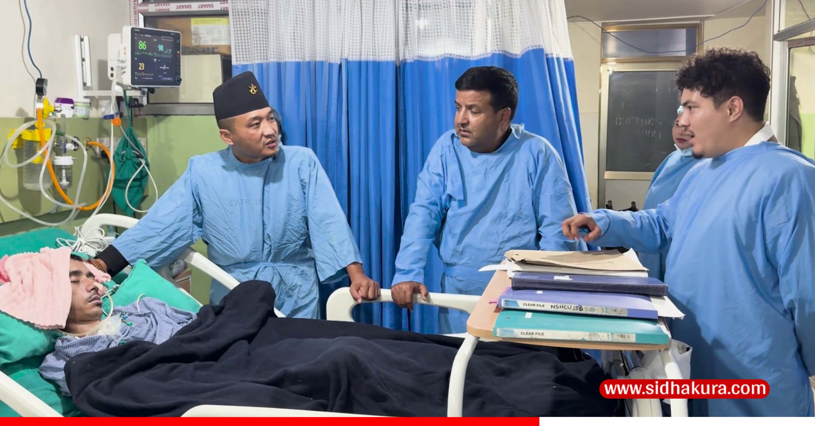 जेनजी आन्दोलनका घाइते भेट्न केएमसी अस्पताल पुगे गृहमन्त्री गुरुङ