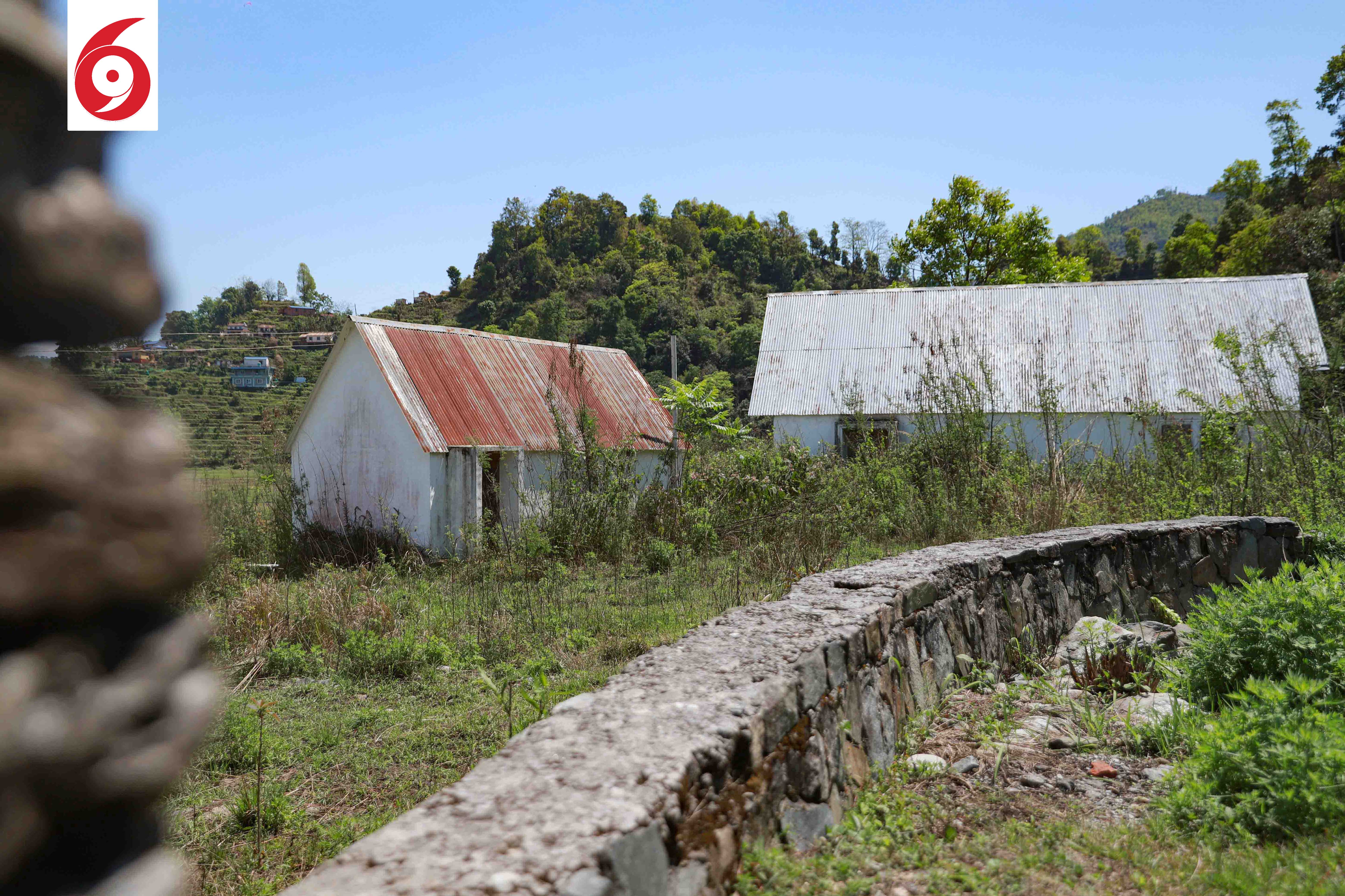 तस्बिरमा फेवाताल मापदण्डभित्र गृहमन्त्री सुदन गुरुङले लिजमा लिएको भनिएको जग्गा