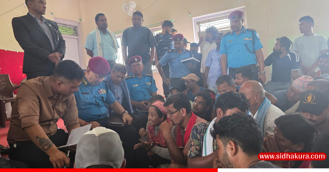 निजगढमै पुगेर गृहमन्त्रीले भेटे, पैदलै काठमाडौँ आउँदै गरेका मिटरब्याज पीडितलाई