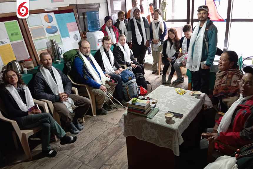 माथिल्लोे मुस्ताङ भ्रमण गर्ने पर्यटक घटे