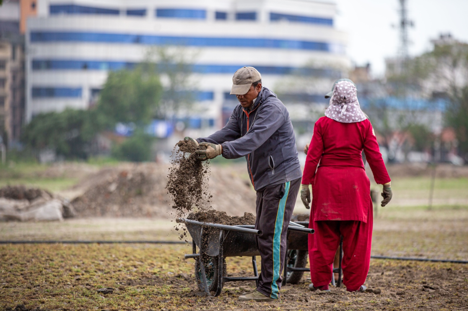 worker_sidhakura-1780290520.jpg
