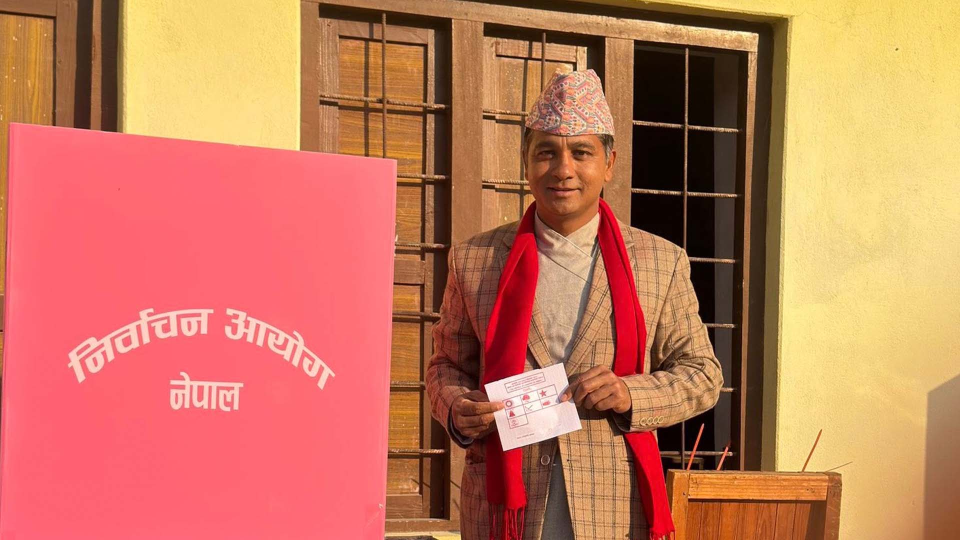 बझाङमा एमालेका उम्मेदवार महर निर्वाचित